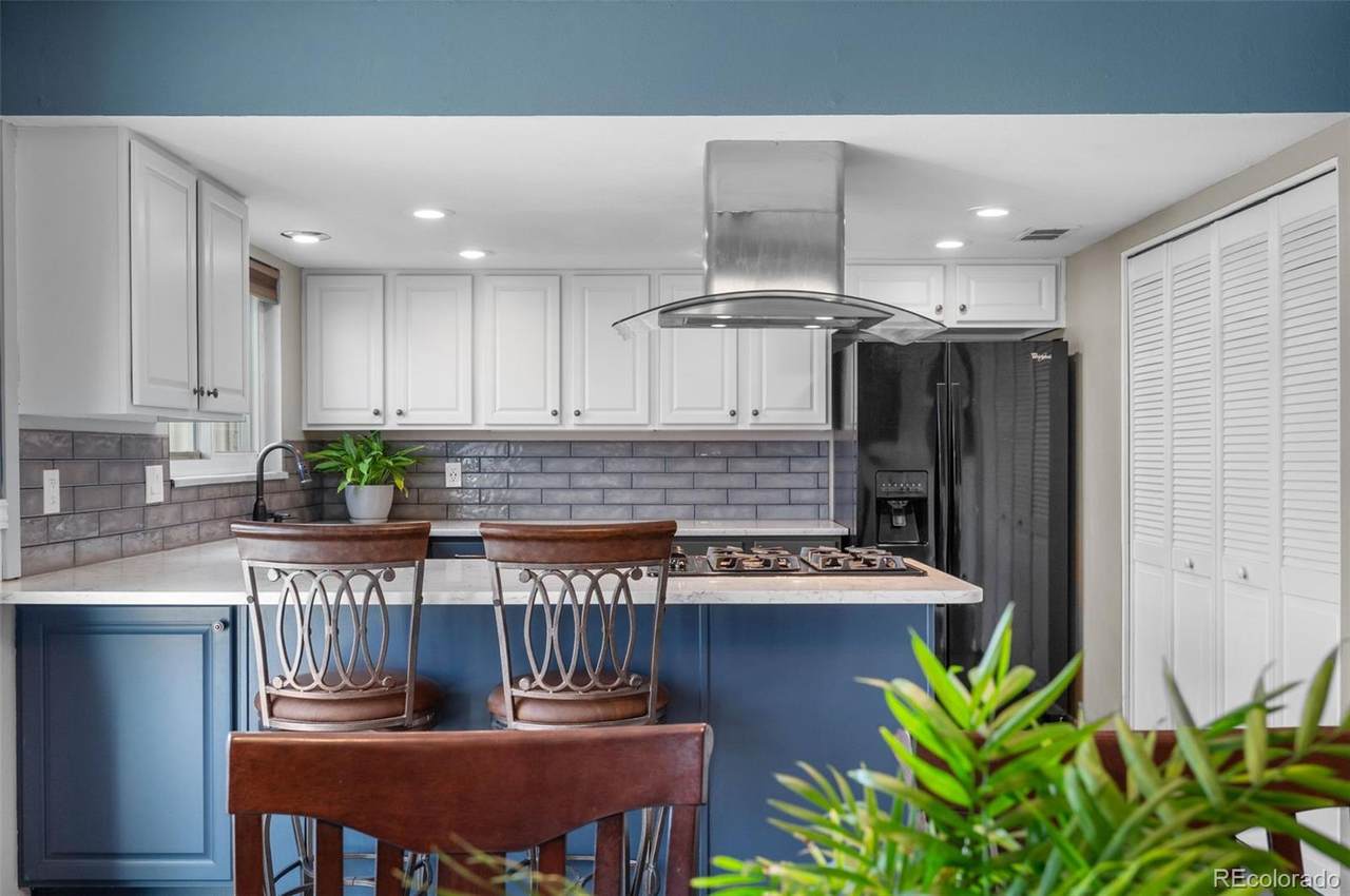 9055 Nassau Avenue - Photo 1