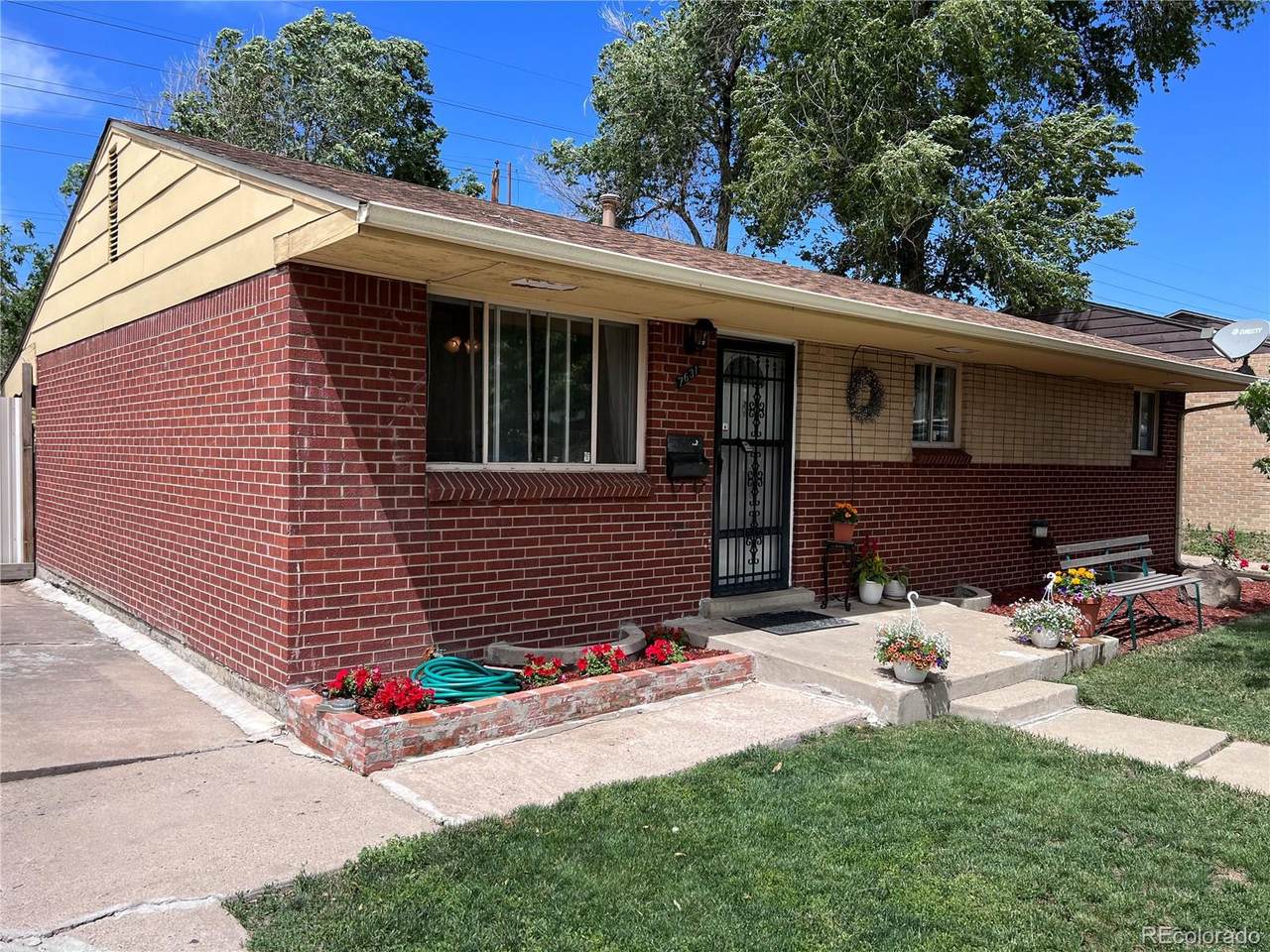 7631 Granada Road - Photo 1