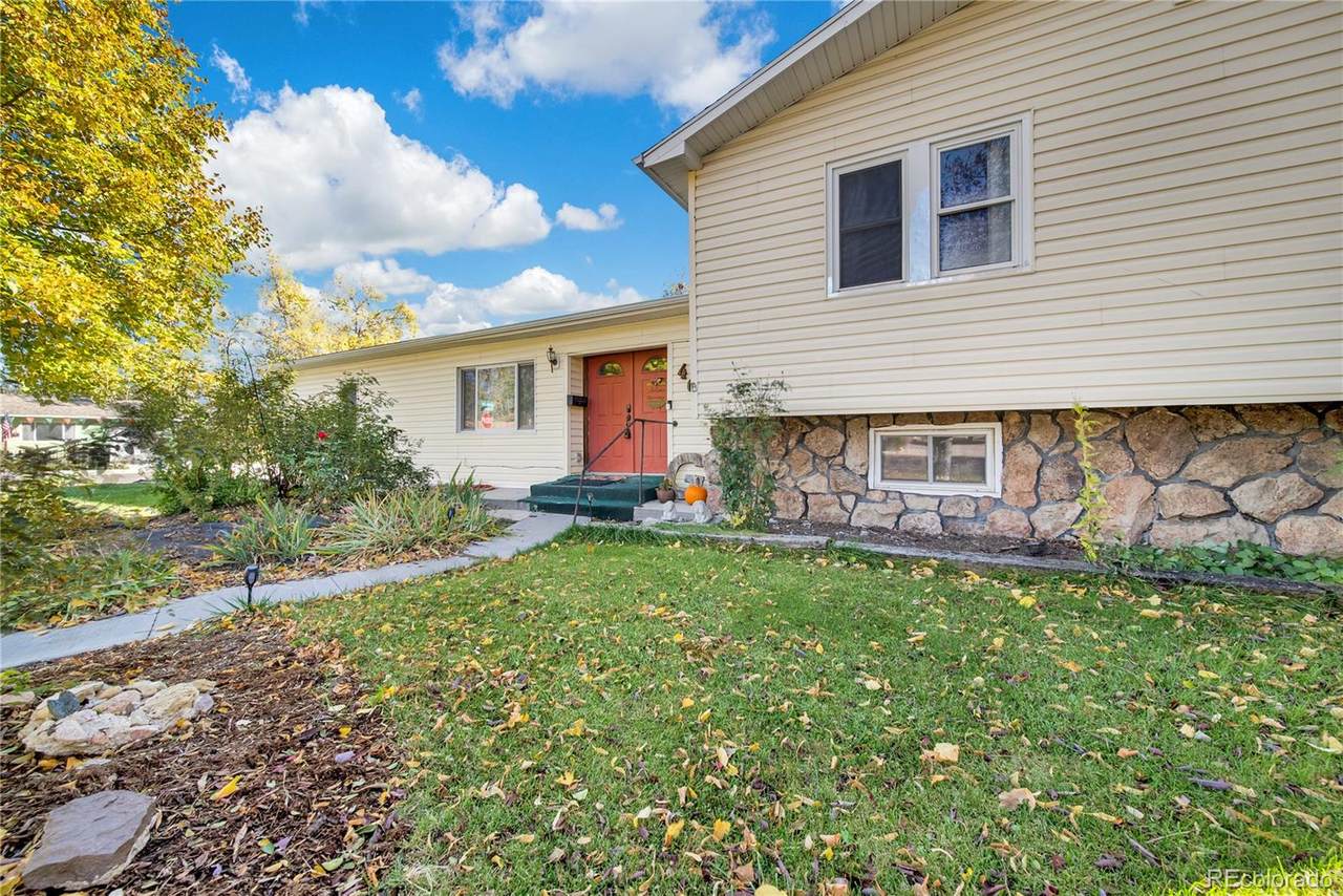 404 Hickory Street - Photo 1