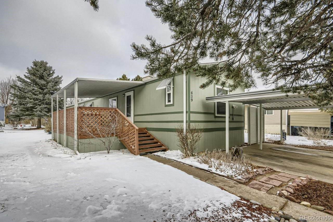 1095 Western Drive - Photo 1