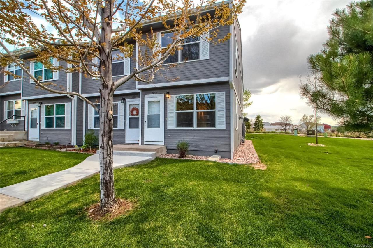 2040 Oakcrest Circle - Photo 1