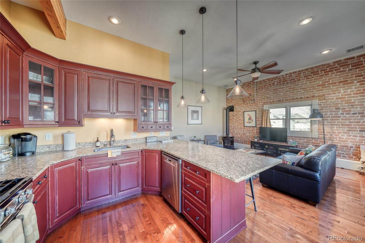 139 1st Street - Photo 1