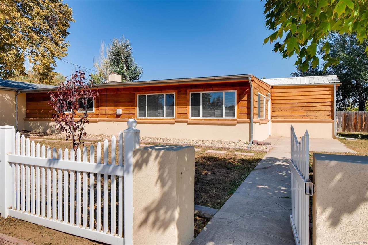 432 Willow Drive - Photo 1