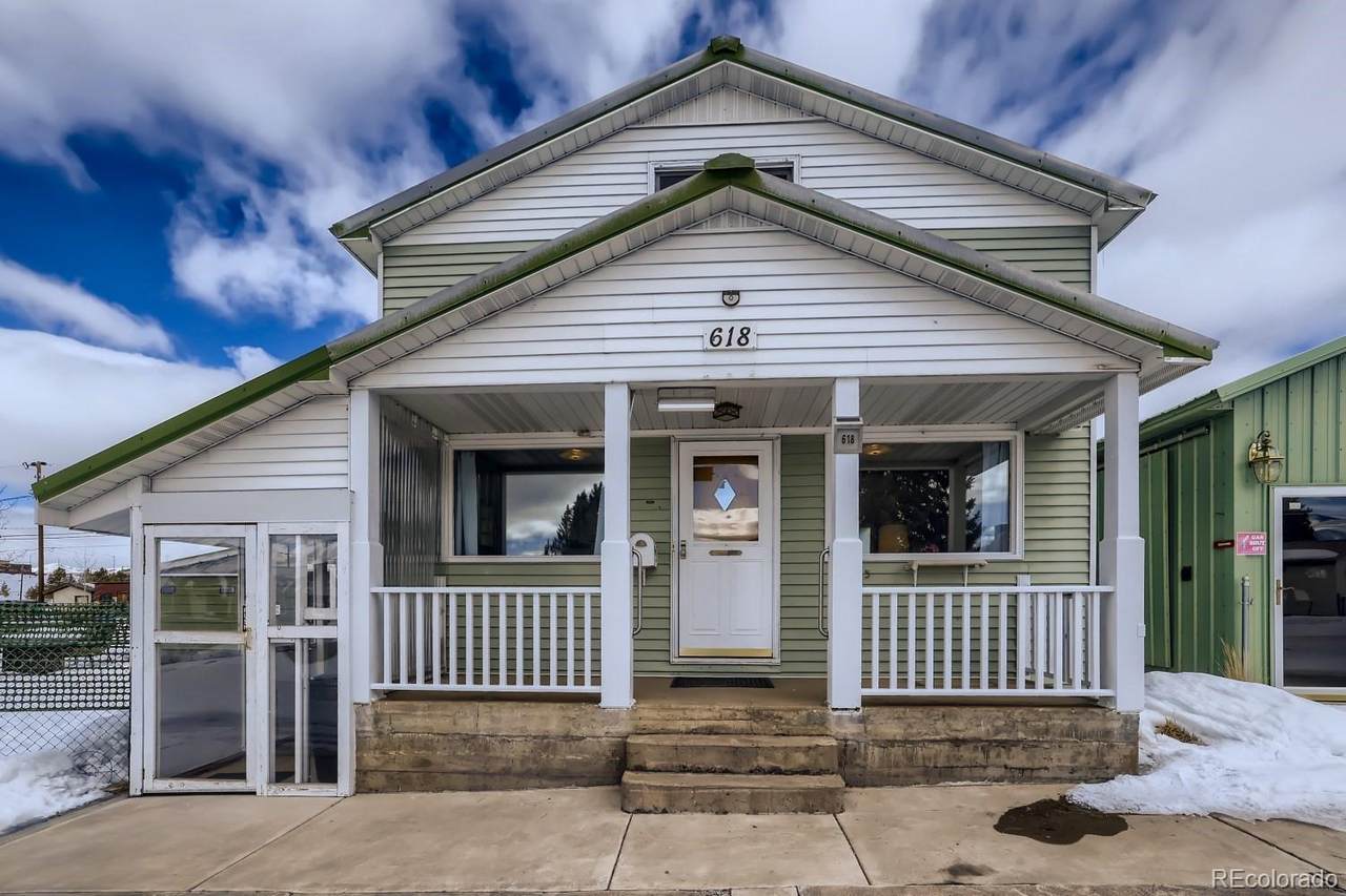 618 Chestnut Street - Photo 1