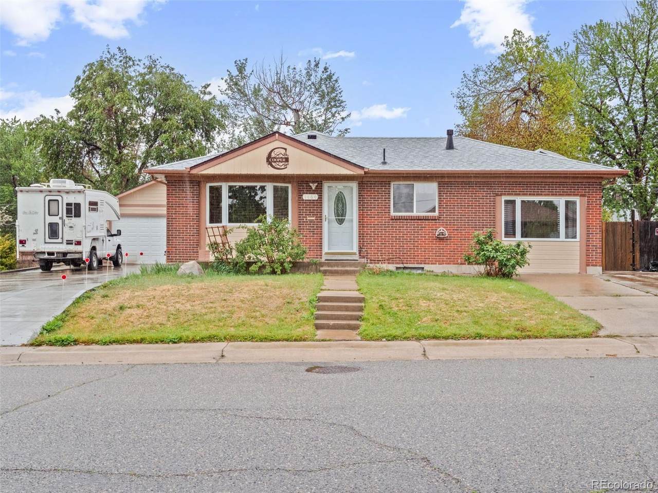 1464 Lucille Court - Photo 1