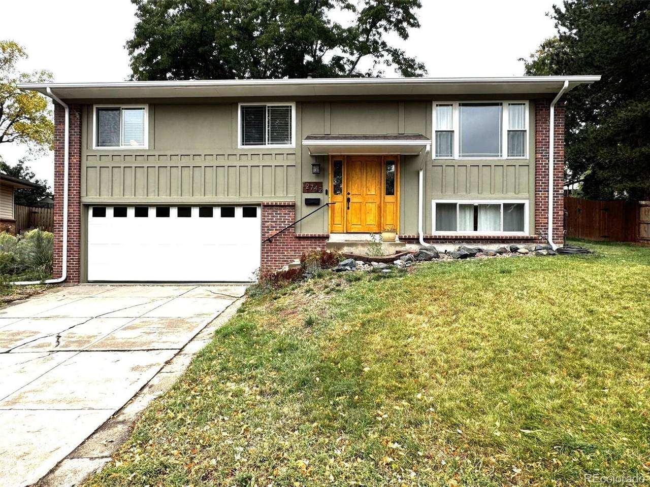 12742 Florida Drive - Photo 1