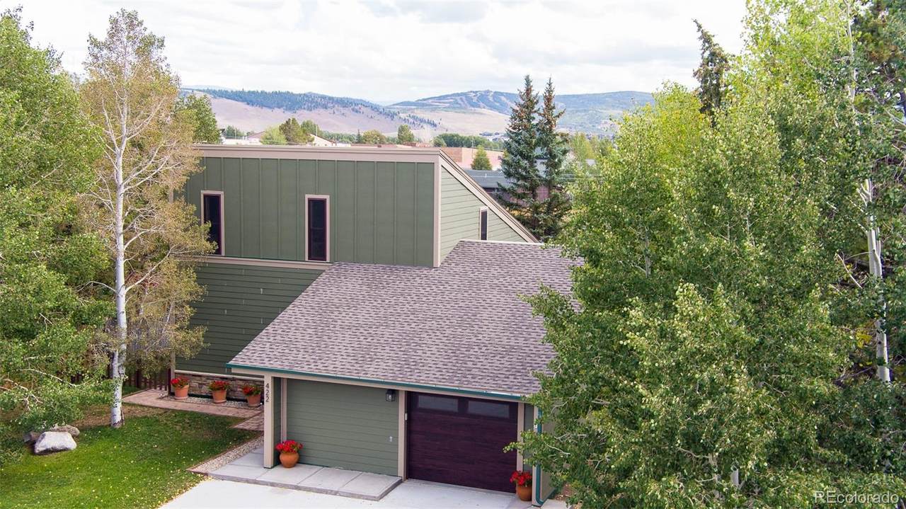 422 New Church Avenue - Photo 1