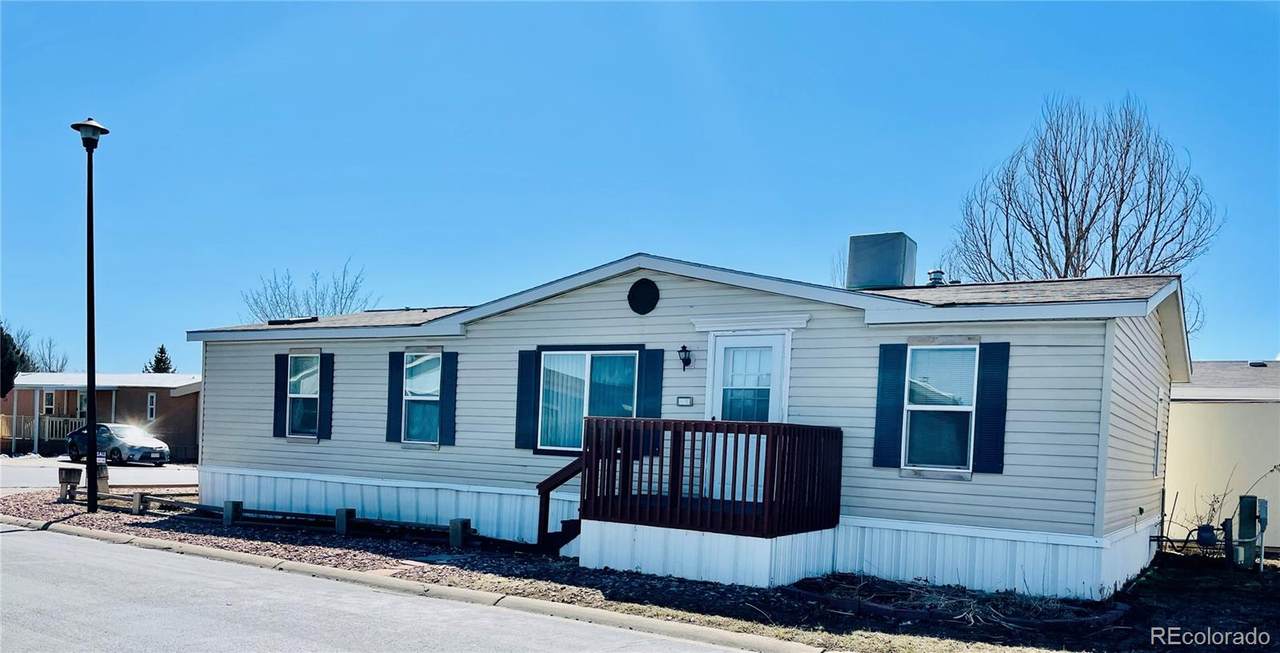 2885 Midway Boulevard - Photo 1