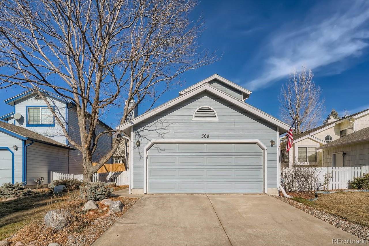 569 Longfellow Lane - Photo 1