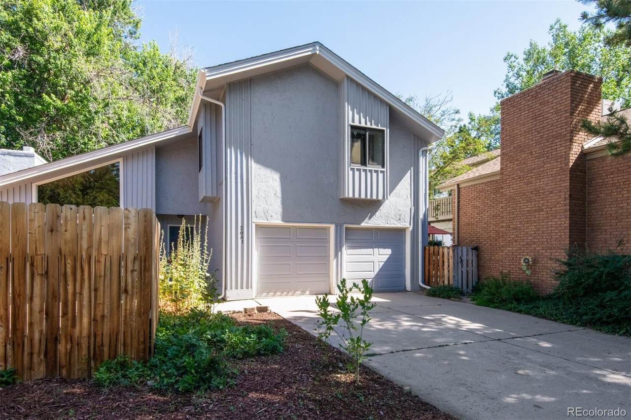 2861 Oakland Court - Photo 1