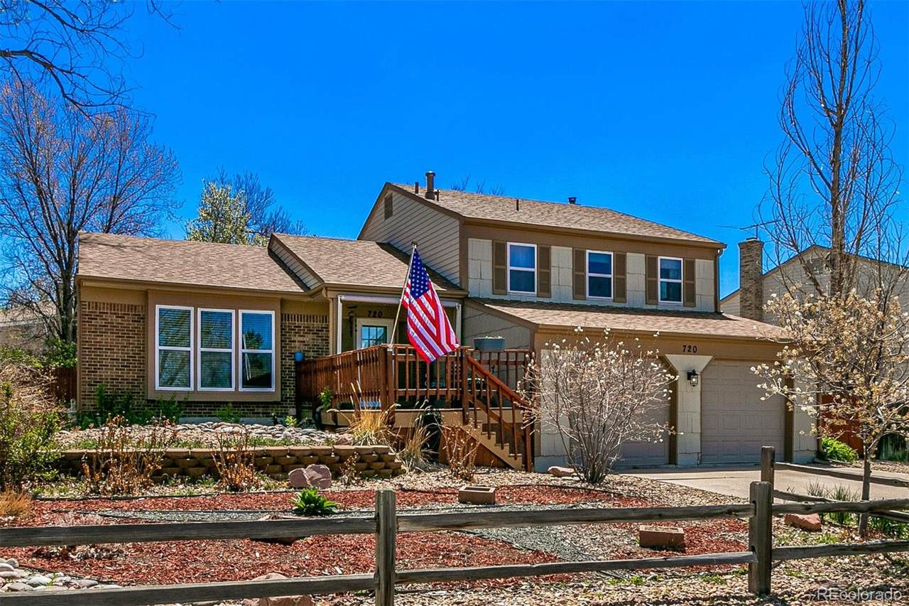 720 Memphis Way - Photo 1