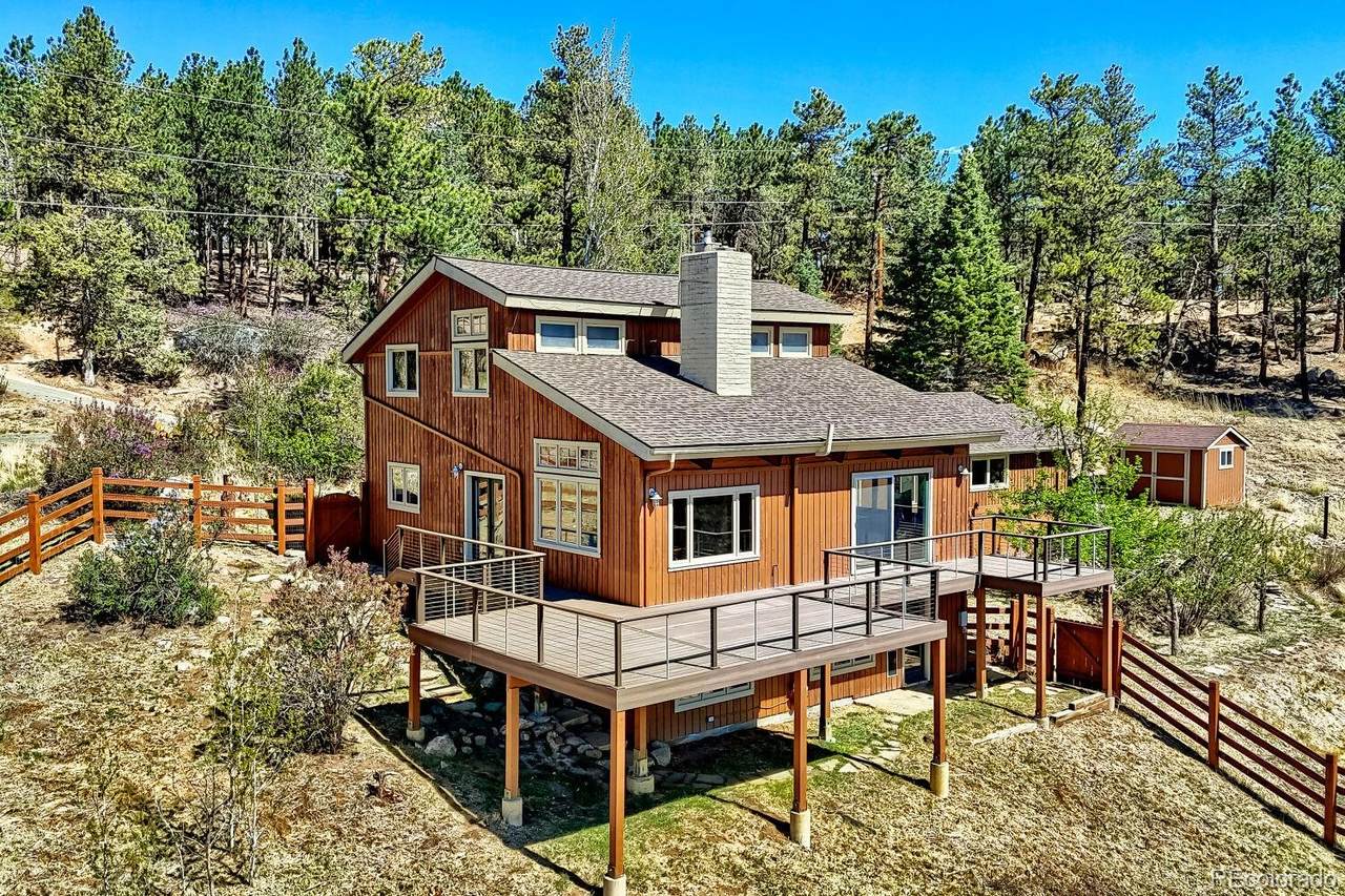 266 Peakview Road - Photo 1