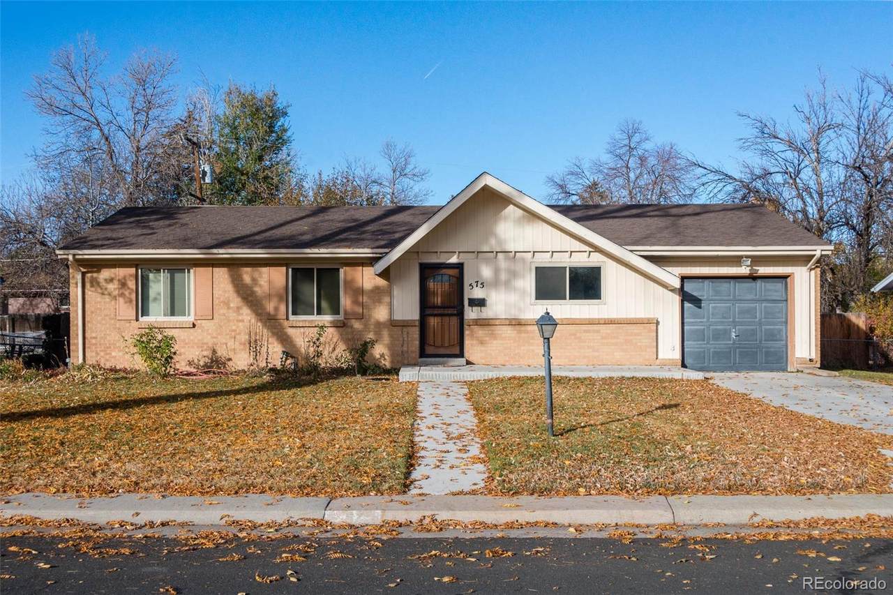 575 Racine Street - Photo 1
