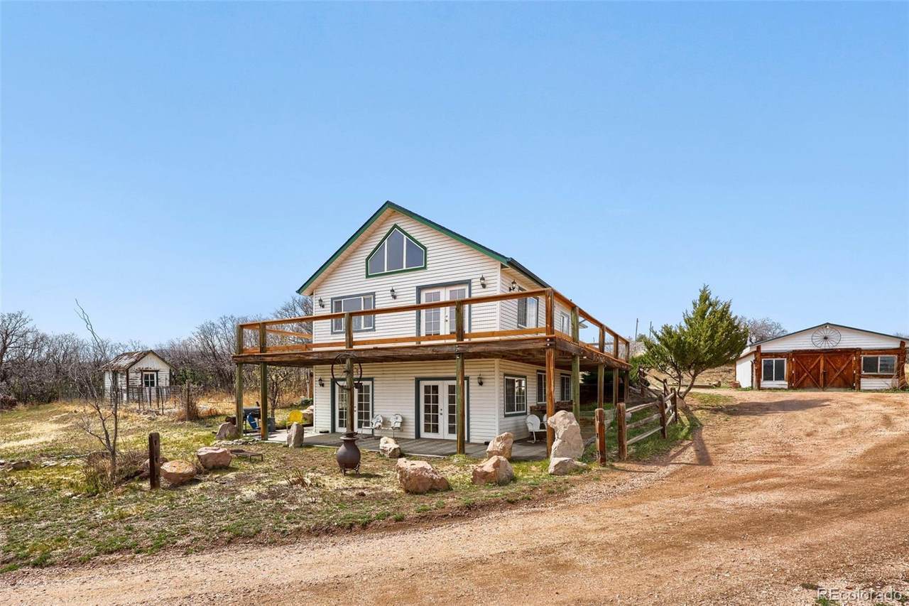 433 Tomah Road - Photo 1