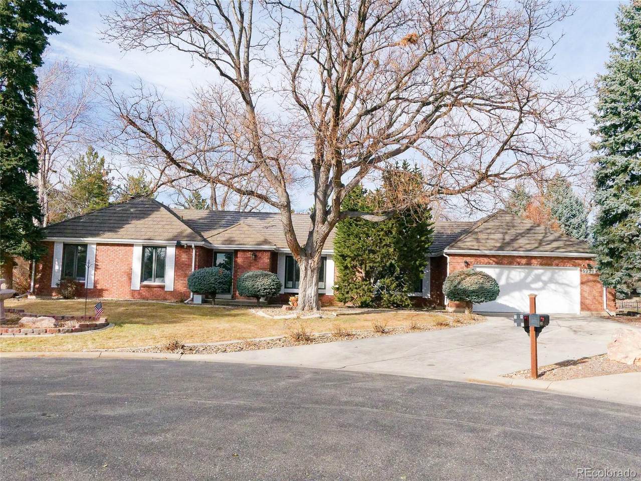 5927 Yates Court - Photo 1