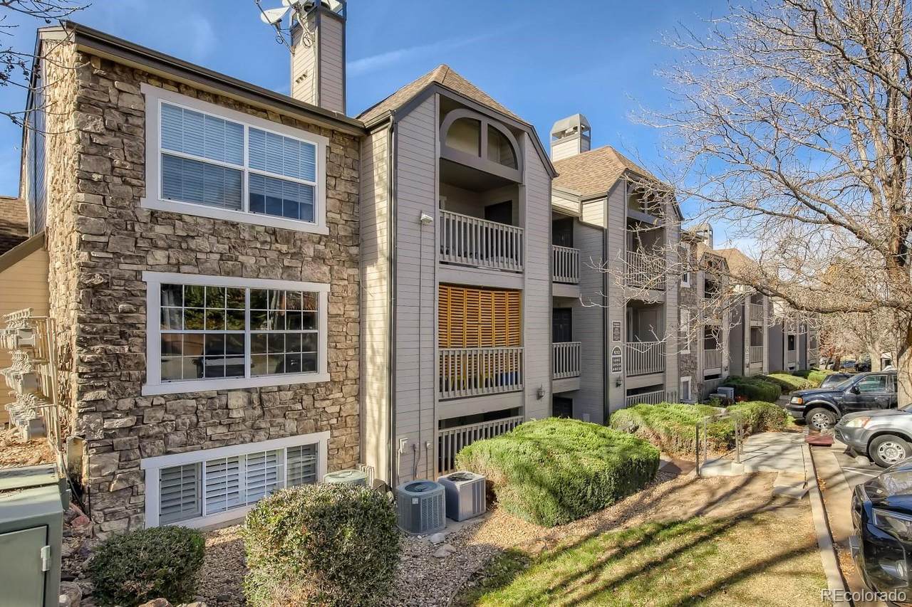 9212 Arbor Circle - Photo 1