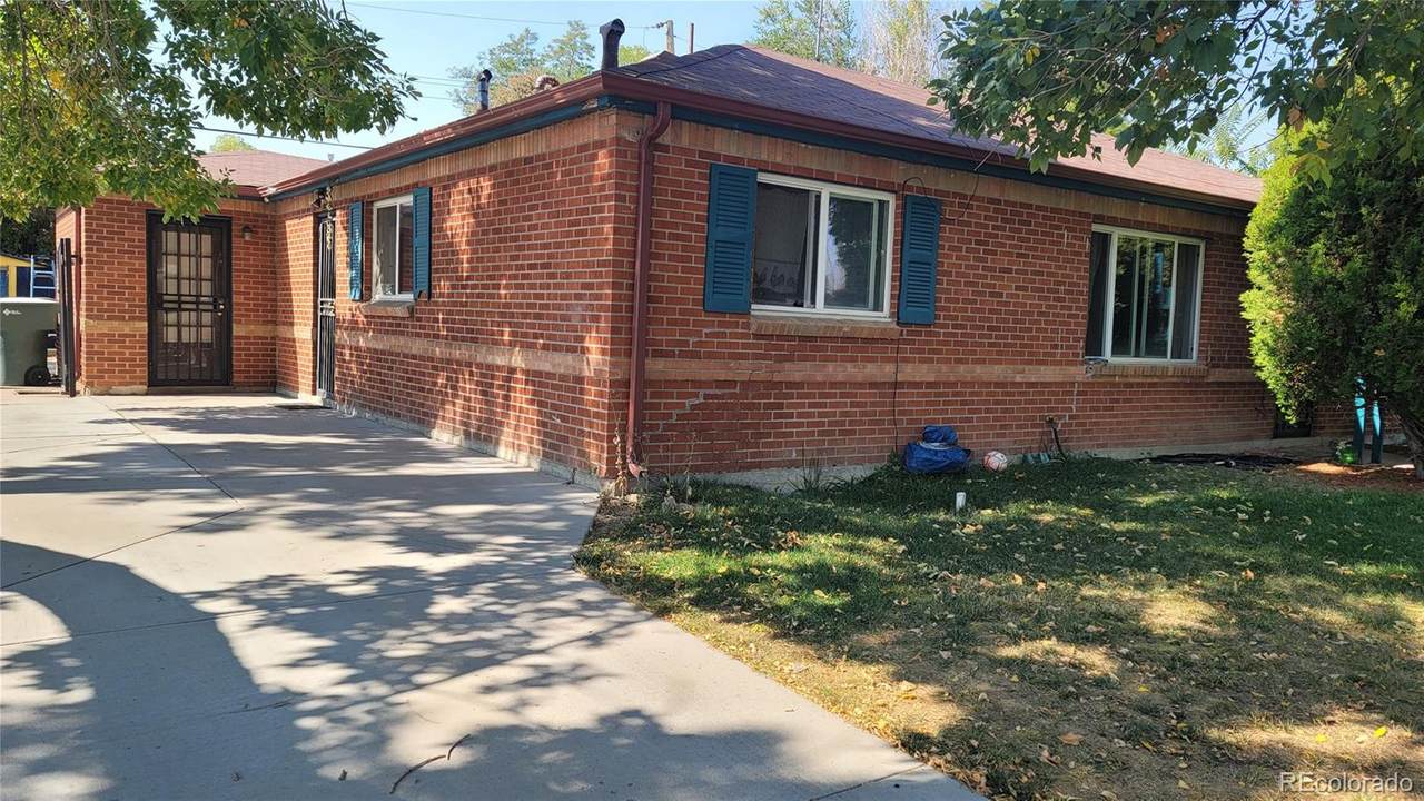 1620 Carrol Court - Photo 1