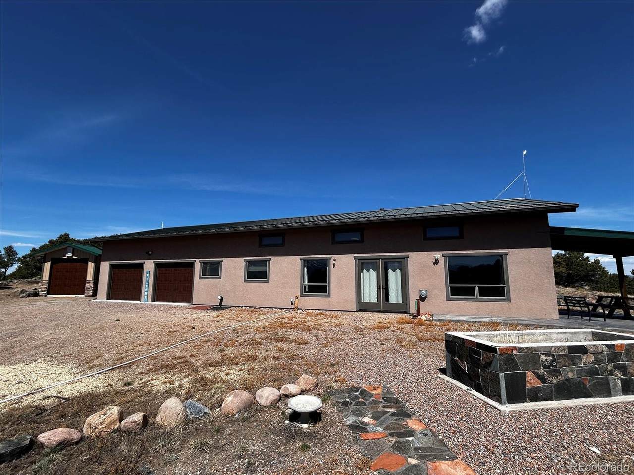 850 Insula Road - Photo 1
