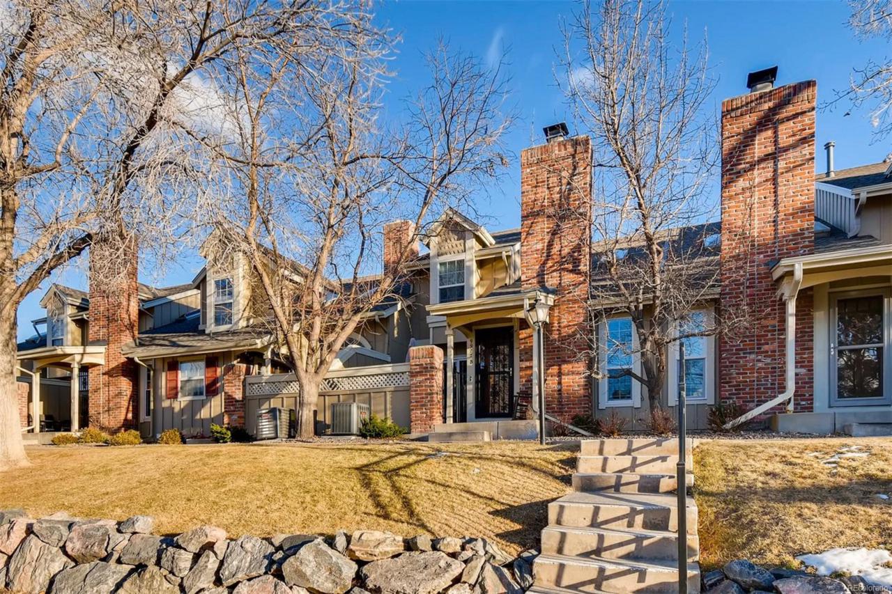 9927 Grove Way - Photo 1