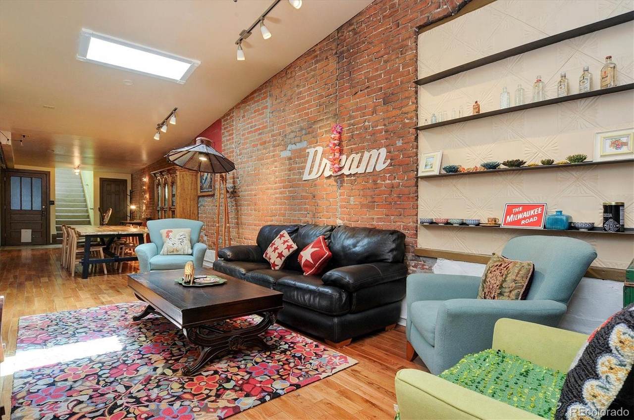 225 F Street - Photo 1