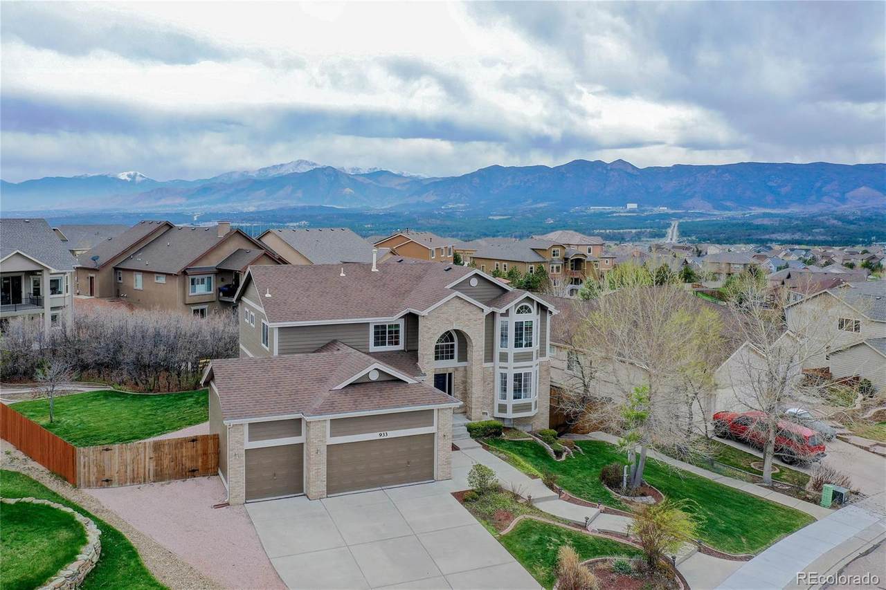 933 Kettle Rock Court - Photo 1