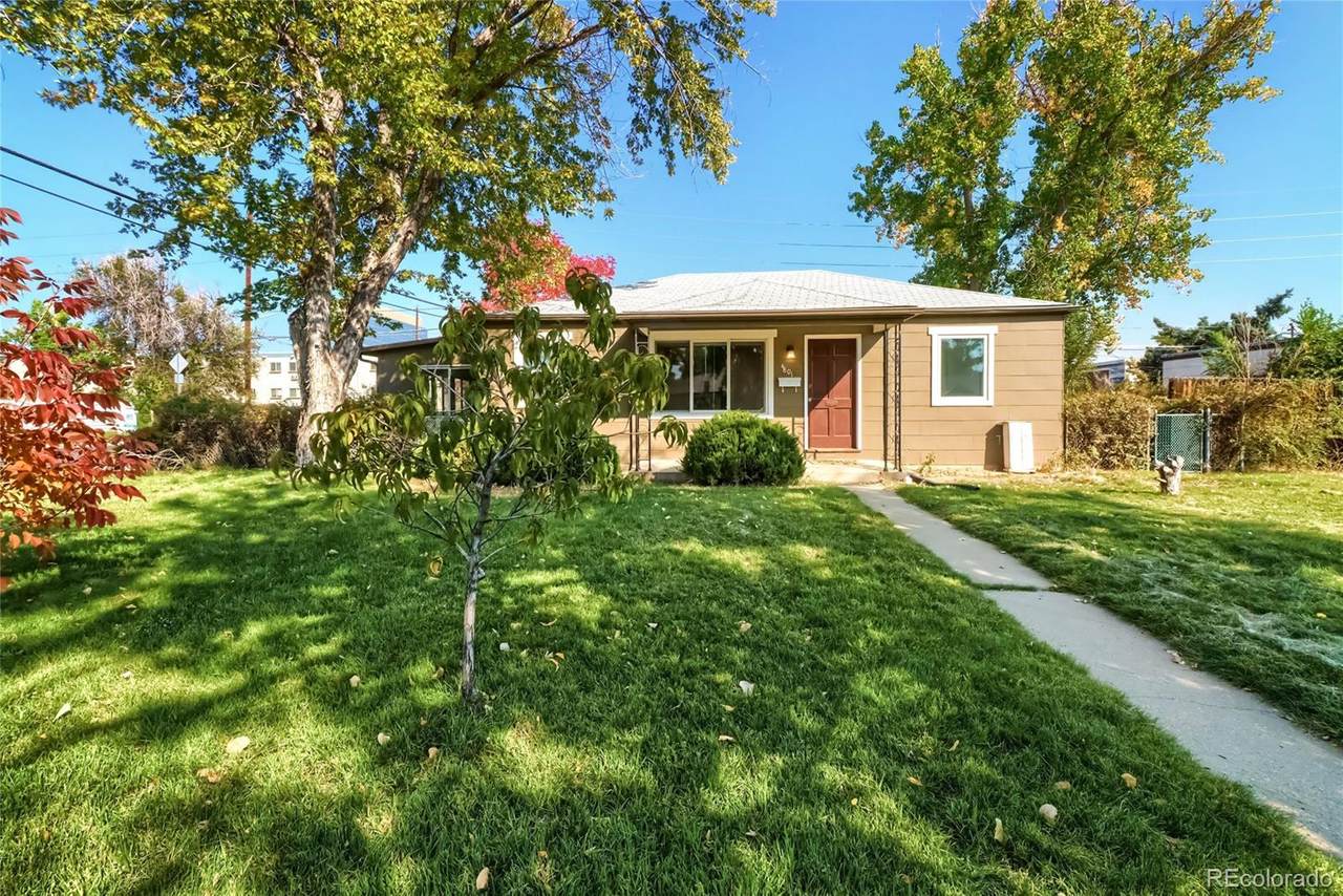 4801 Missouri Avenue - Photo 1