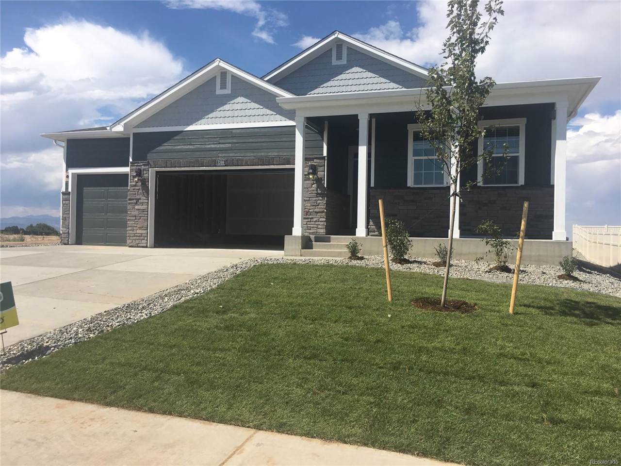 10462 Chinook Street - Photo 1