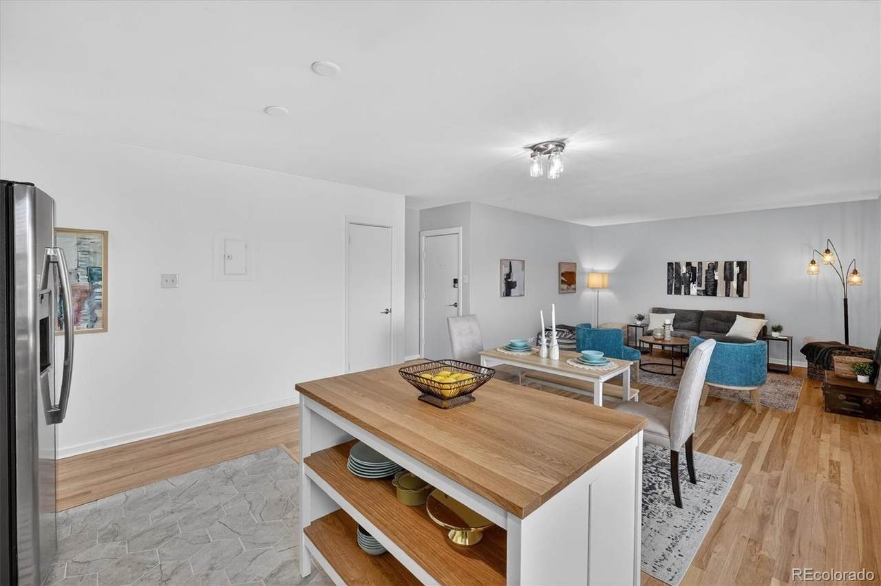 1101 Bellaire Street - Photo 1