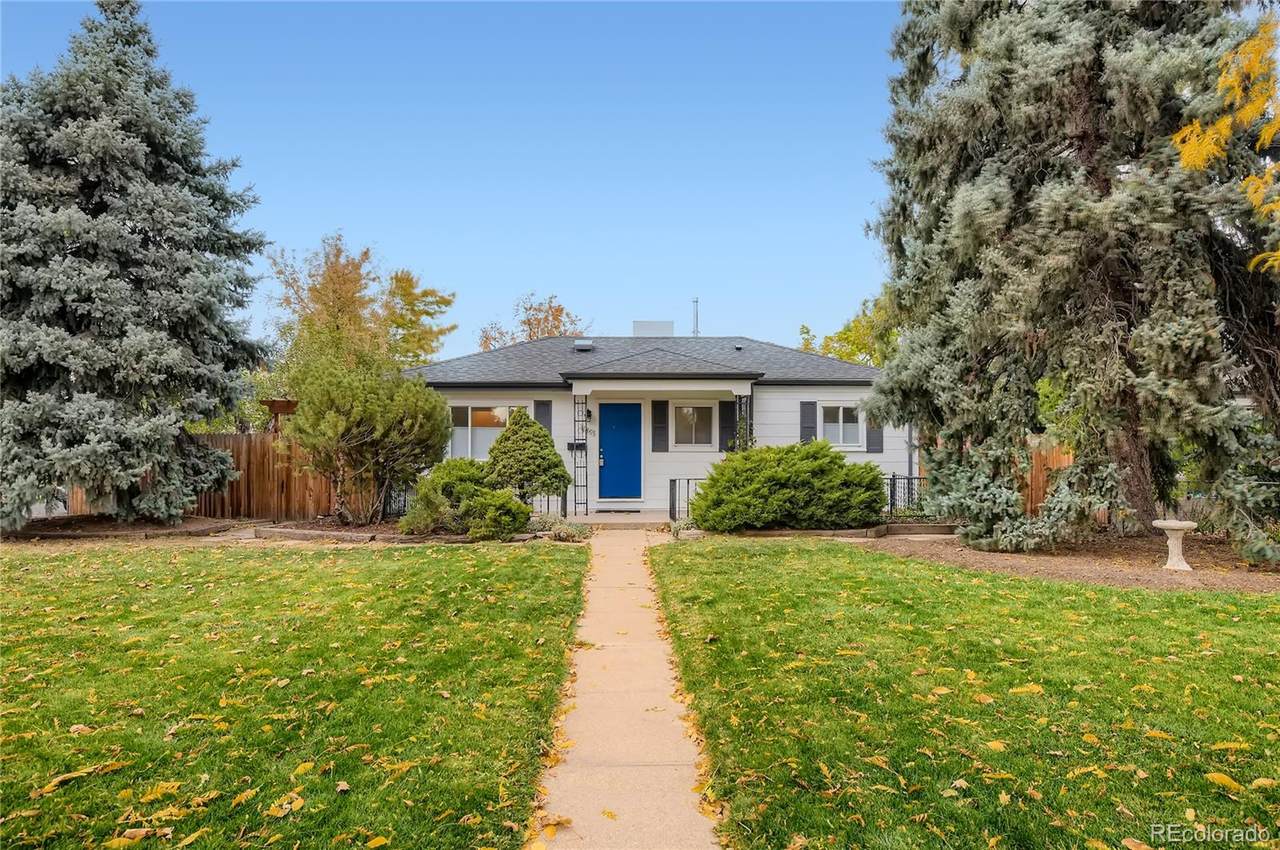 10601 Montview Boulevard - Photo 1