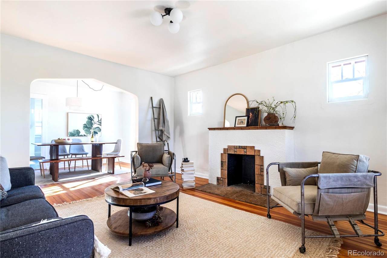 3200 Vine Street - Photo 1