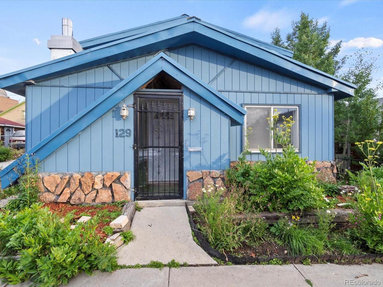 129 6th Street - Photo 1