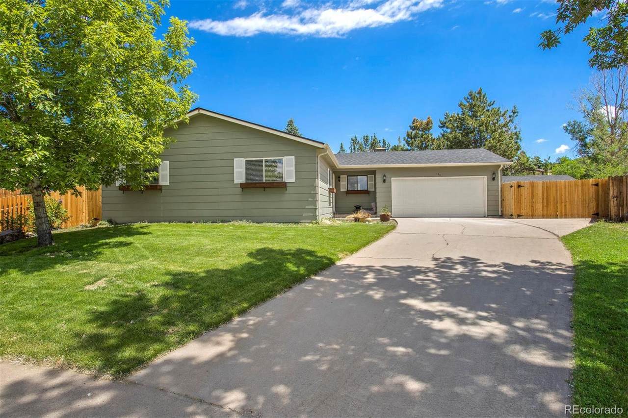 156 Johnson Place - Photo 1