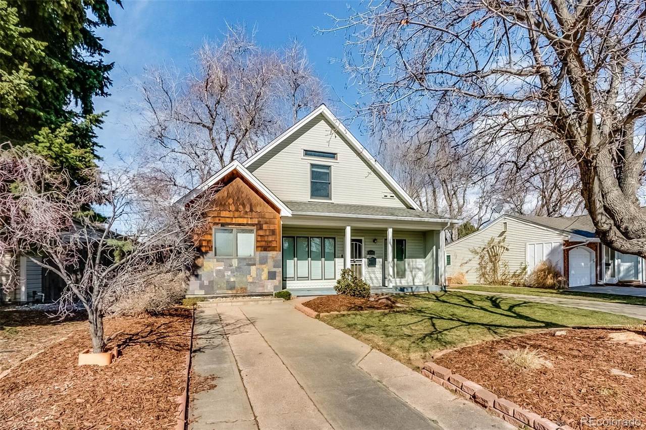 1385 Hudson Street - Photo 1