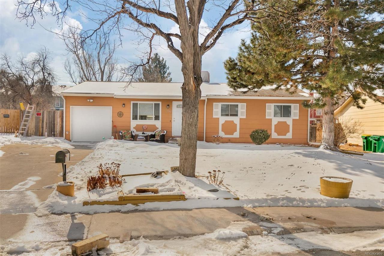 11842 Kentucky Avenue - Photo 1