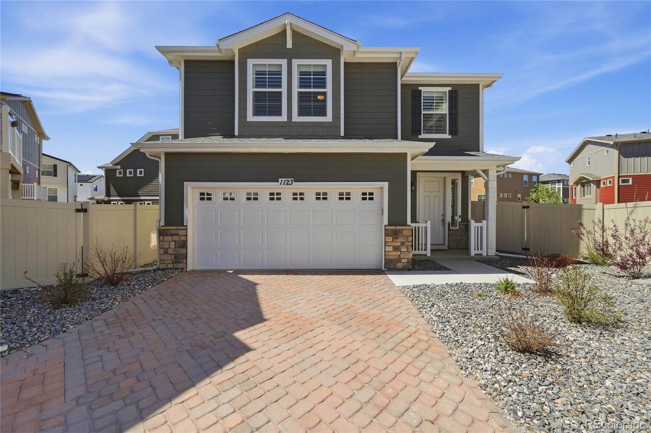 1123 Highview Drive - Photo 1