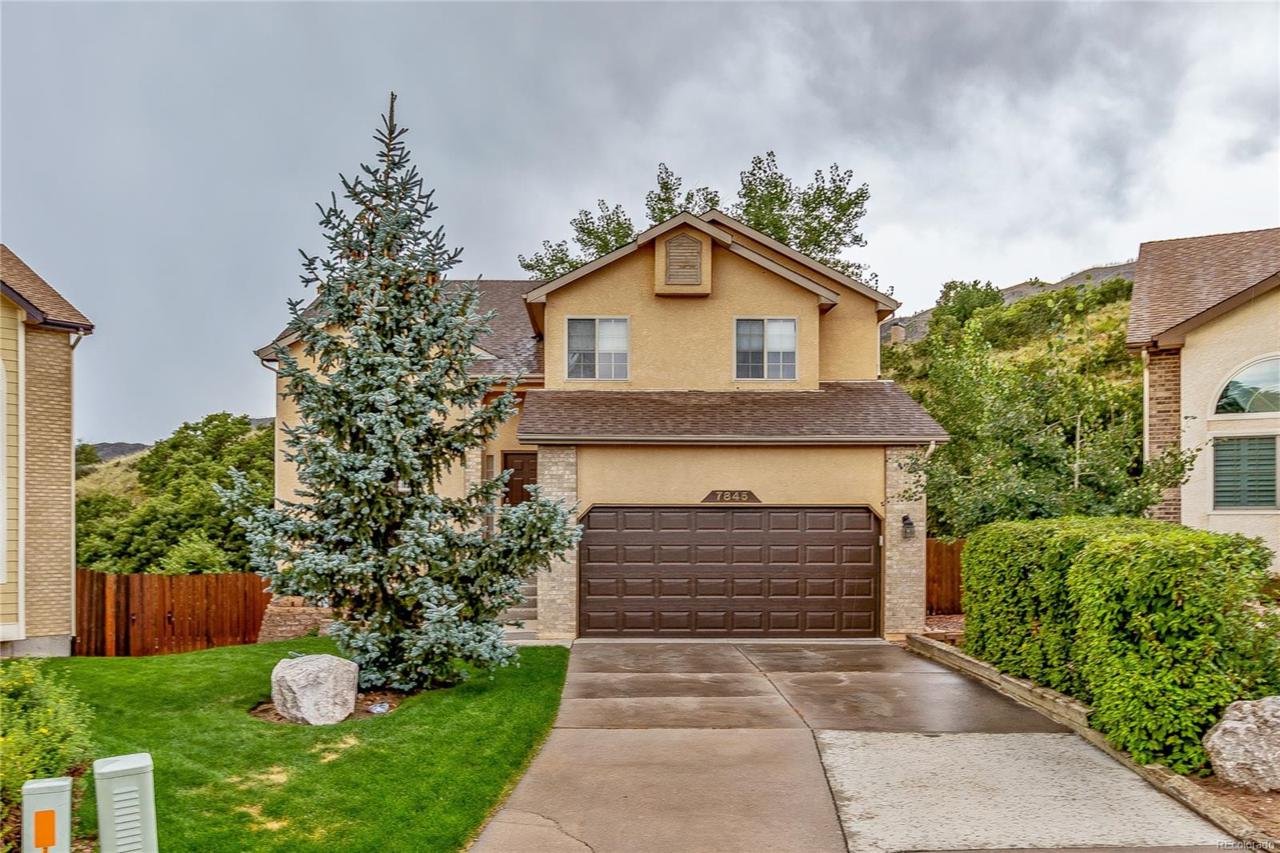 7845 Julynn Road - Photo 1