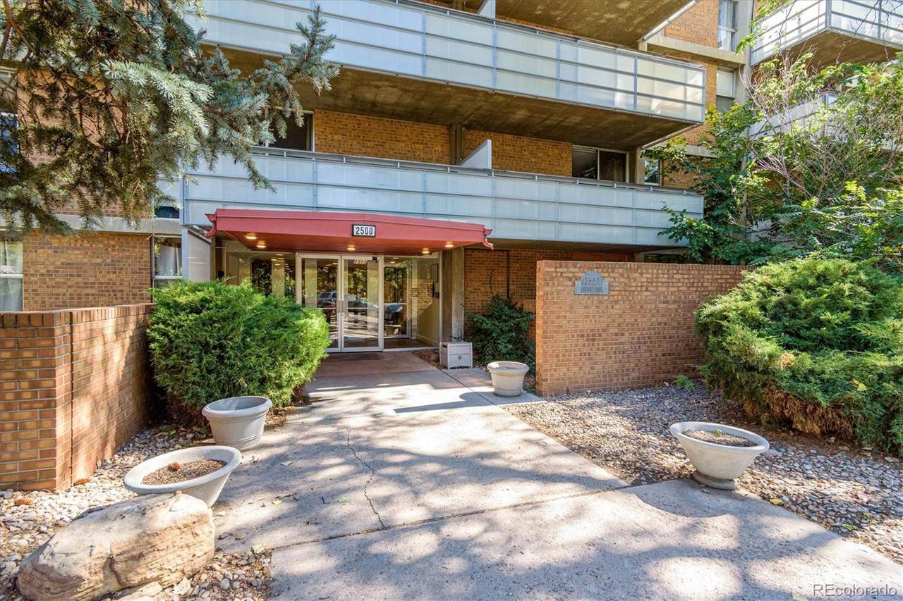2500 York Street - Photo 1