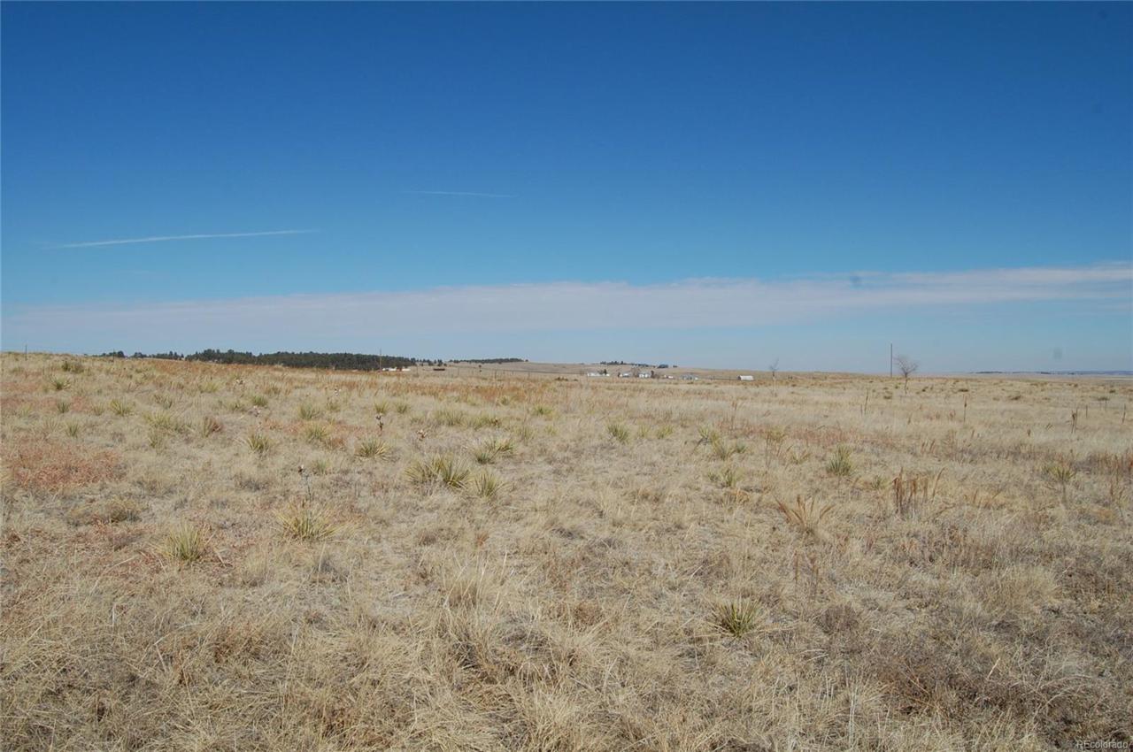 13901 Hawkeye Road - Photo 1