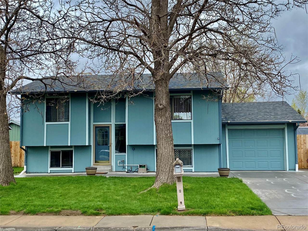 2884 135th Avenue - Photo 1