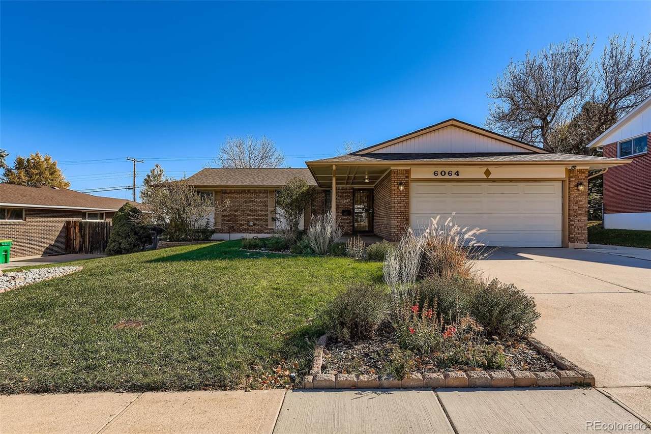 6064 Steele Street - Photo 1