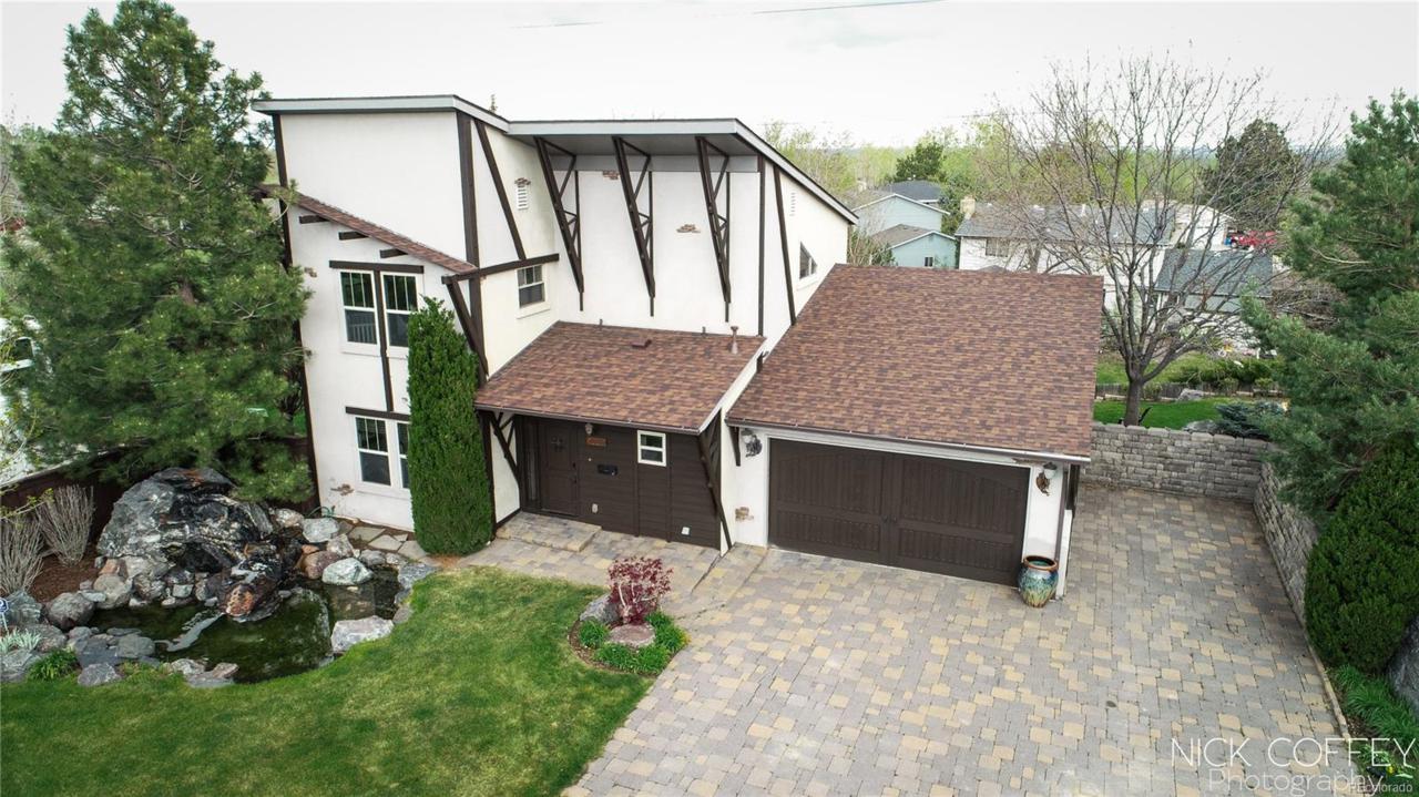 1180 Union Boulevard - Photo 1