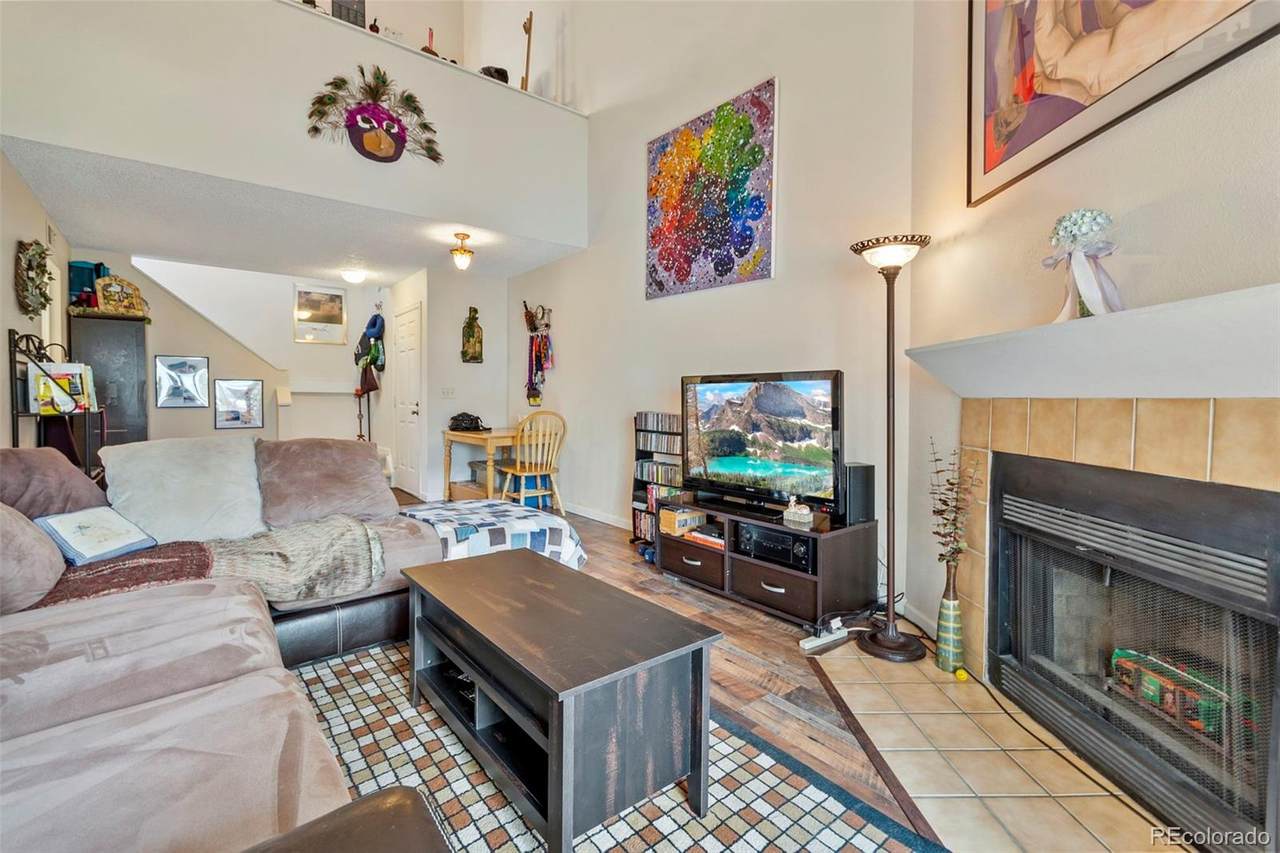 11109 Alameda Avenue - Photo 1
