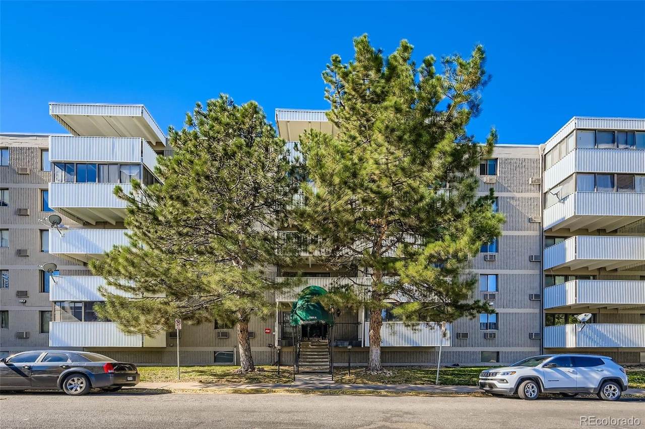 1011 Ironton Street - Photo 1