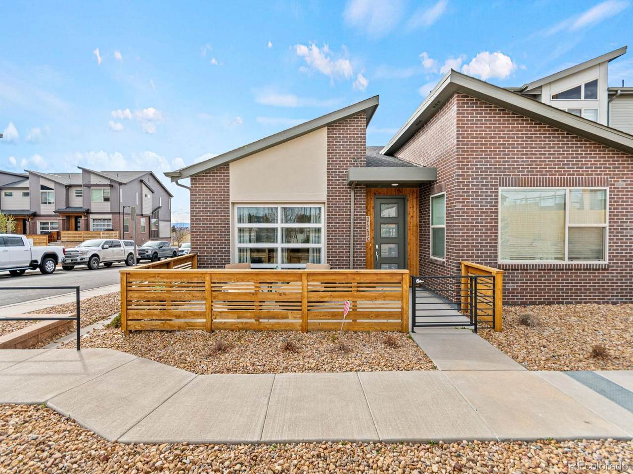 19515 Sunset Circle - Photo 1