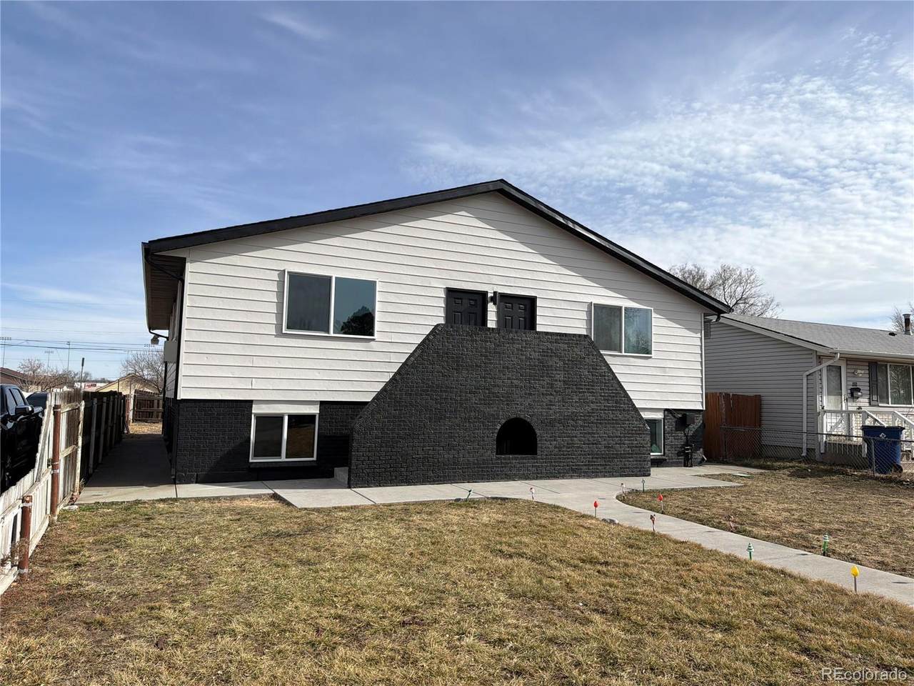 414 7th Avenue - Photo 1