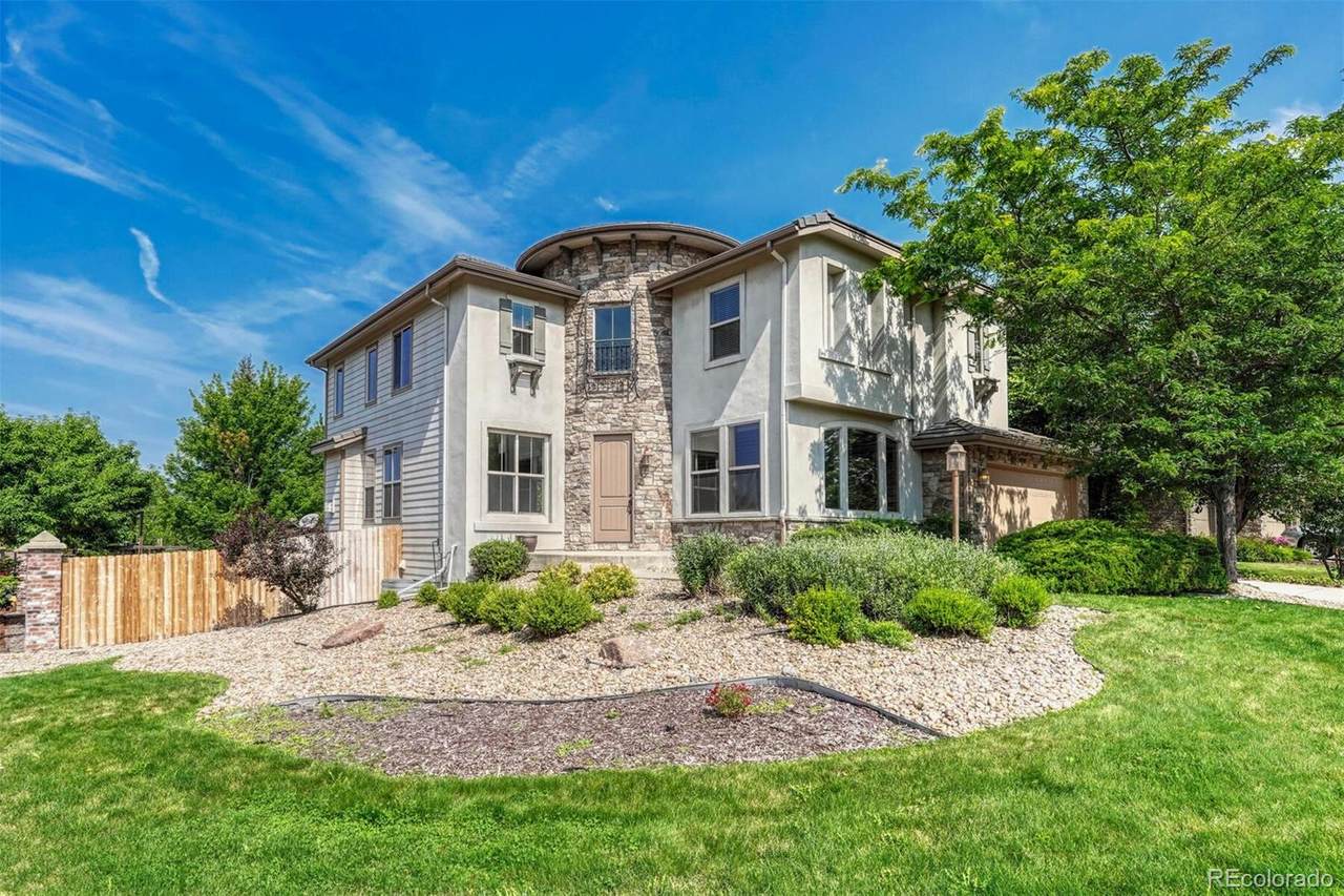 9611 Sunset Hill Drive - Photo 1
