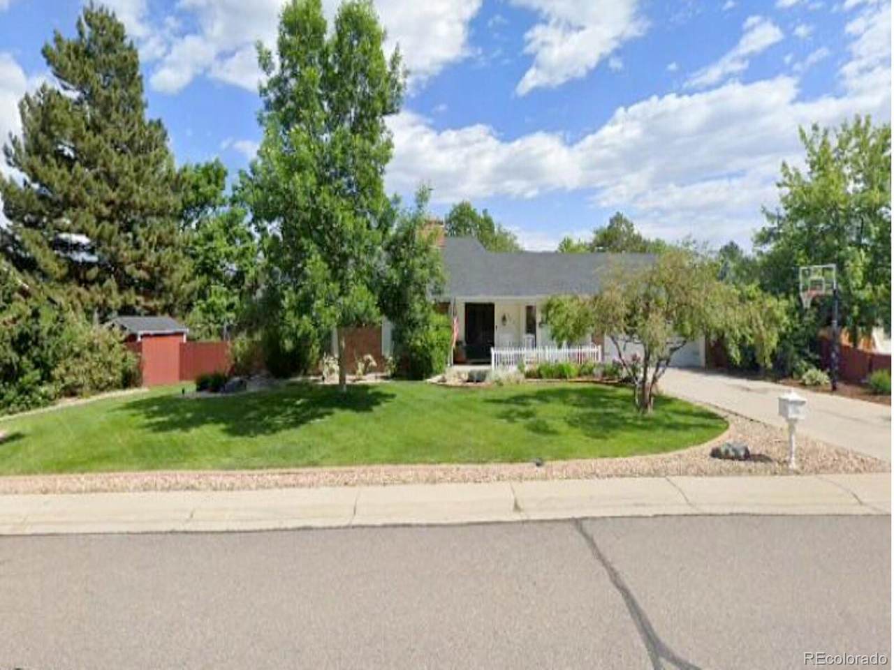 3011 Oak Street - Photo 1