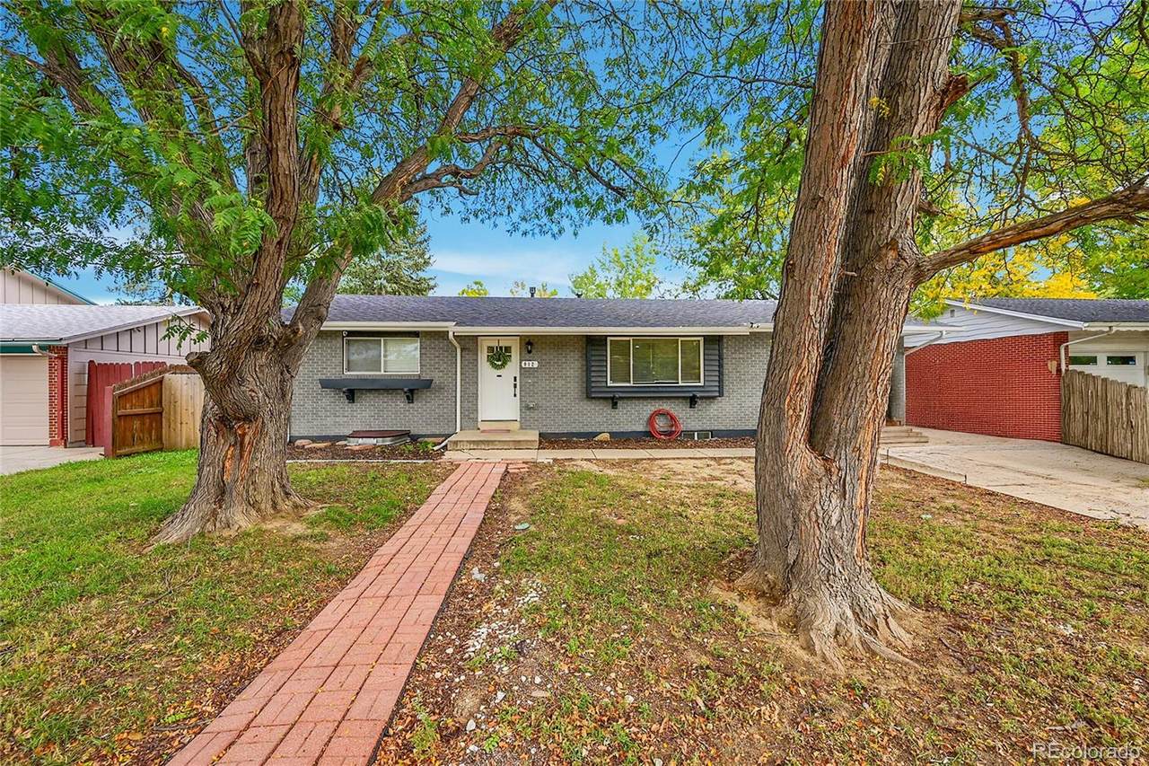 912 Bross Street - Photo 1