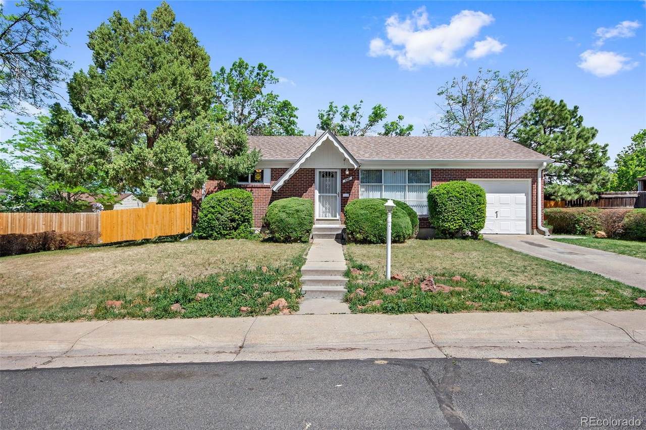 10910 Rosalie Drive - Photo 1