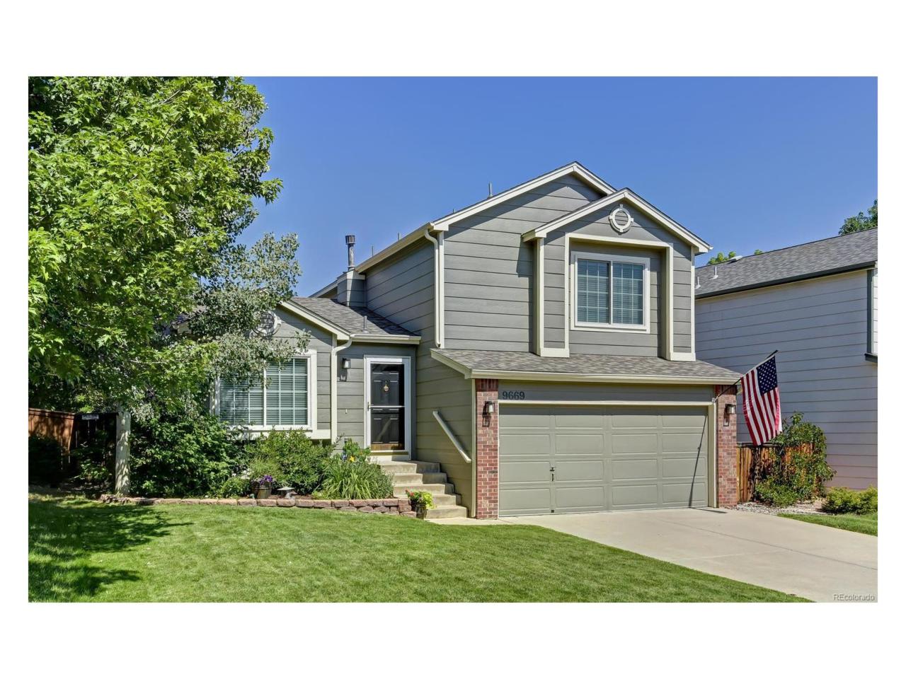 9669 Castle Ridge Circle - Photo 1